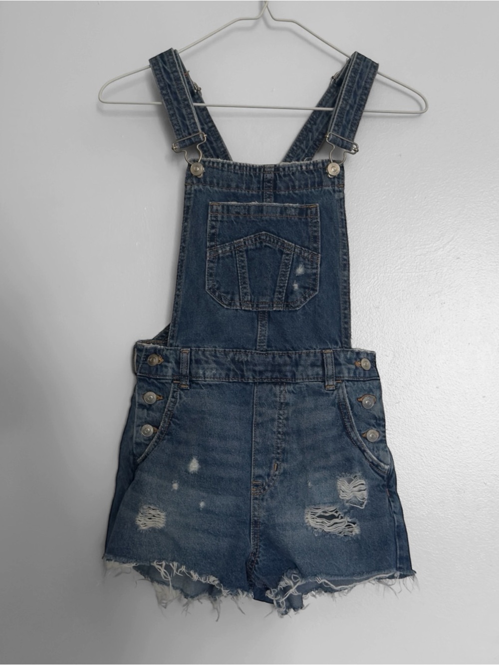 H&M Size 2 Denim Overall Shorts Distressed Raw Hem Medium Wash Shortalls